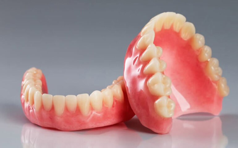 How to Choose the Right Dentures for You?