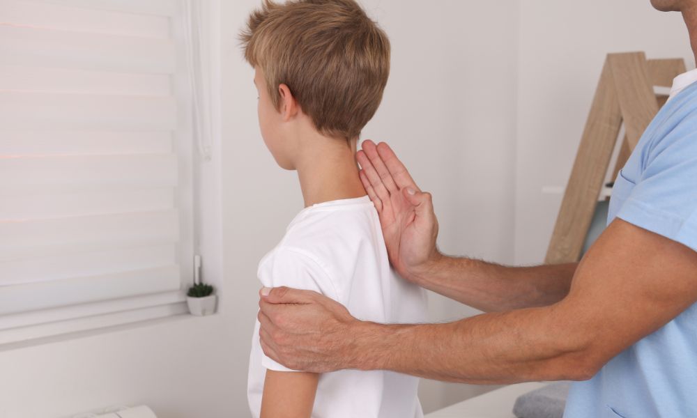 Pediatric Chiropractic Care: Benefits and Risks