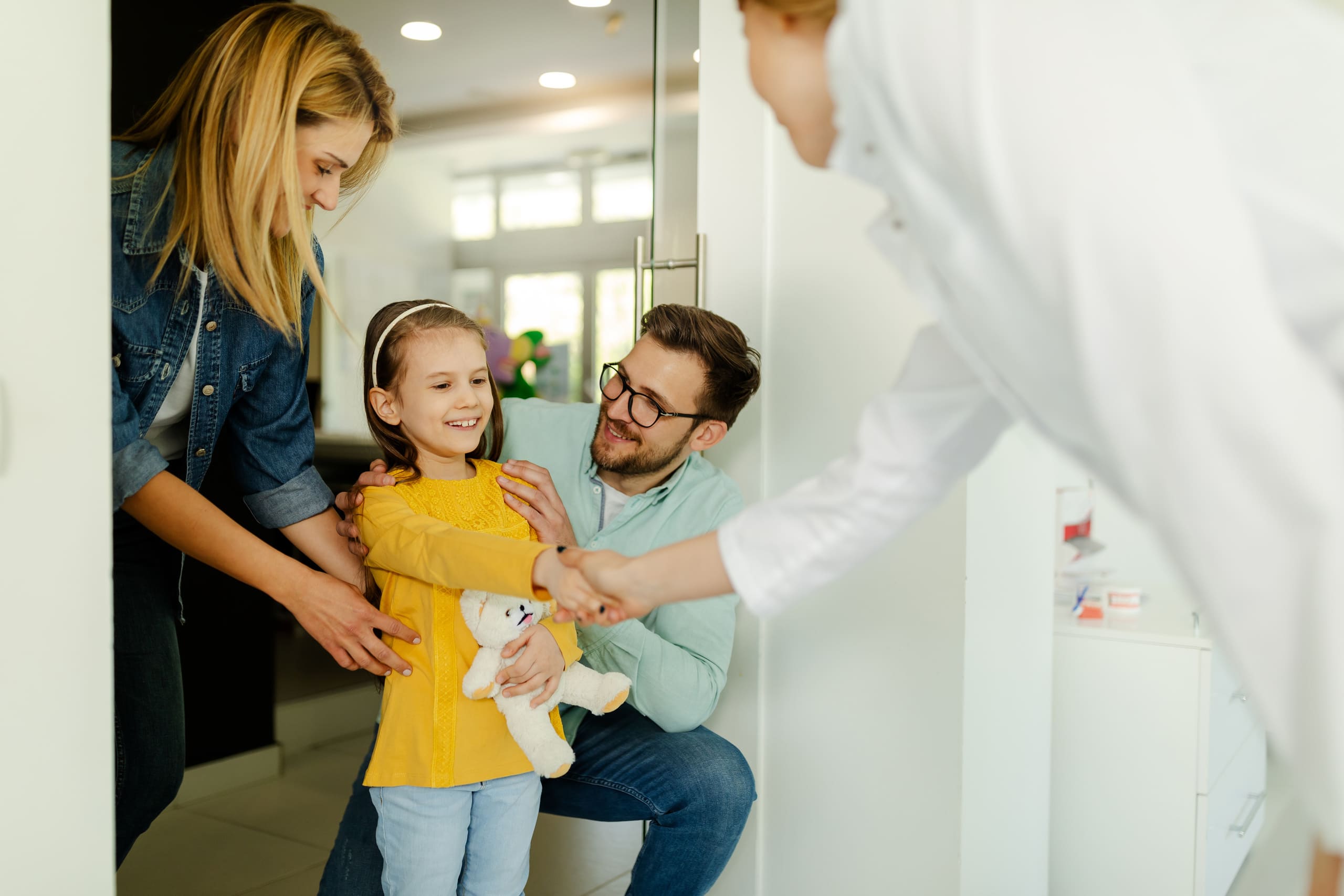 Choosing the Right Family Dentist: A Guide for Parents